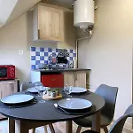 Apartment Et Confortable T2 A *